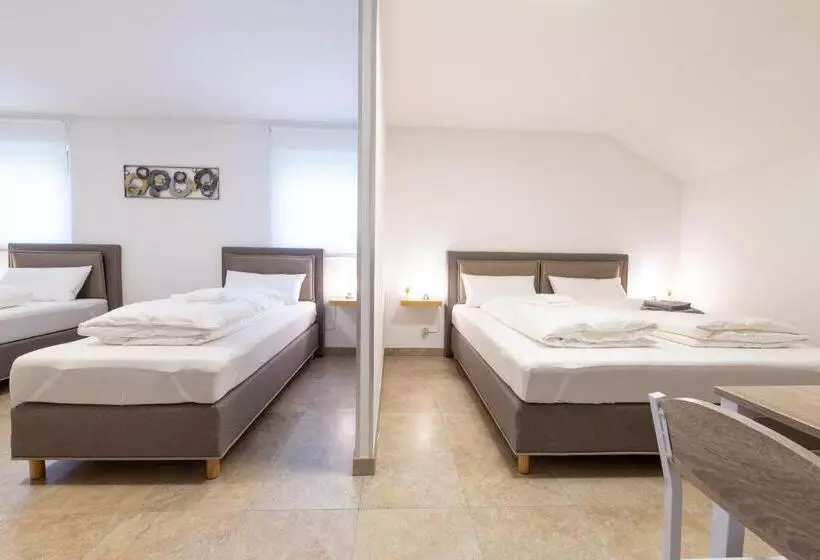 Seepension Ostertach   Am Leitgeringer See