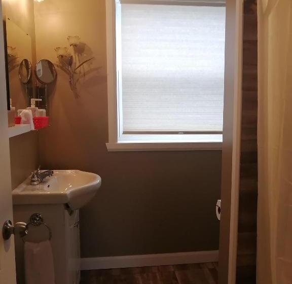 住宿加早餐  Gîte Shoreline De La Terre à La Mer