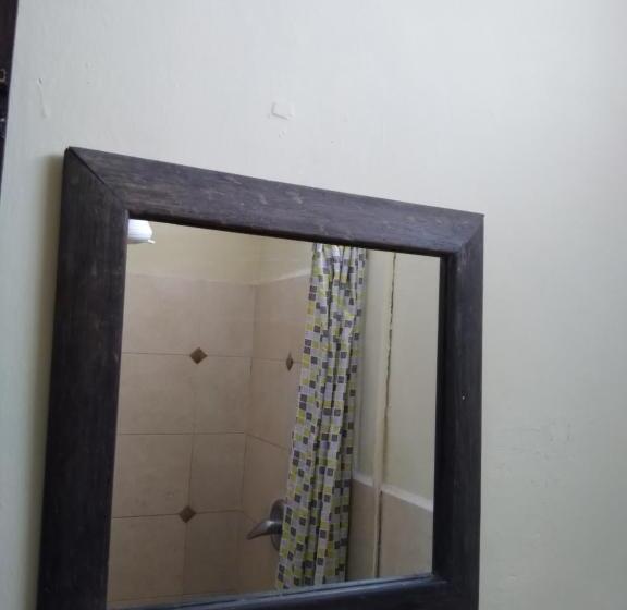 هتل Acatenango Inn