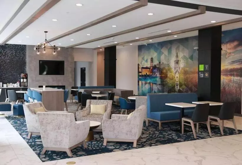 Hotelli Laquinta Suites By Wyndham South Bend Notre Dame Area