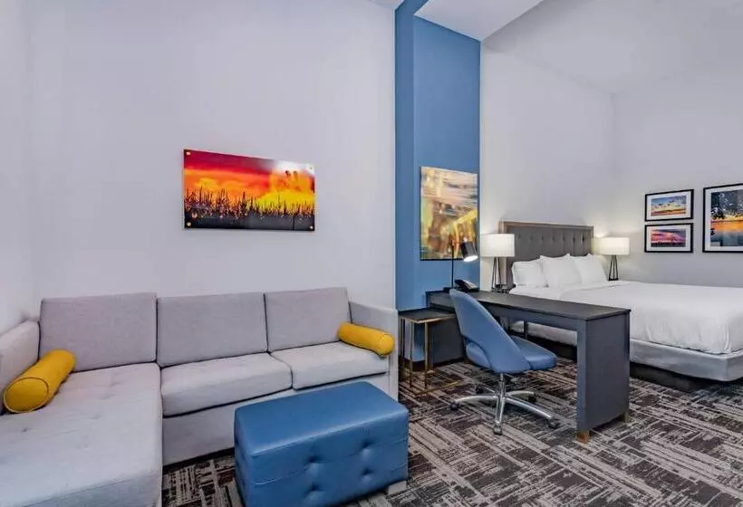 Hotelli Laquinta Suites By Wyndham South Bend Notre Dame Area