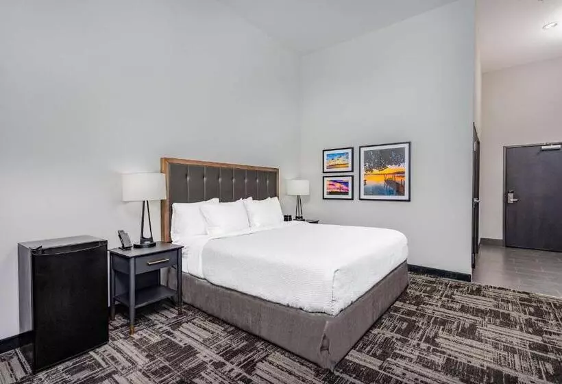 Hotelli Laquinta Suites By Wyndham South Bend Notre Dame Area