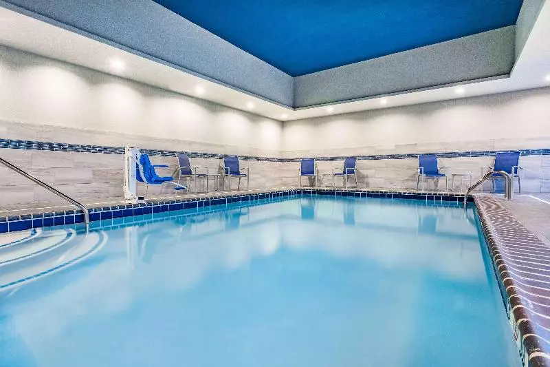 Hotelli Laquinta Suites By Wyndham South Bend Notre Dame Area