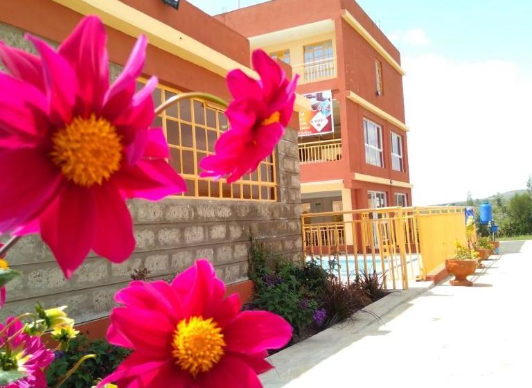 هتل The Lukenya Resort