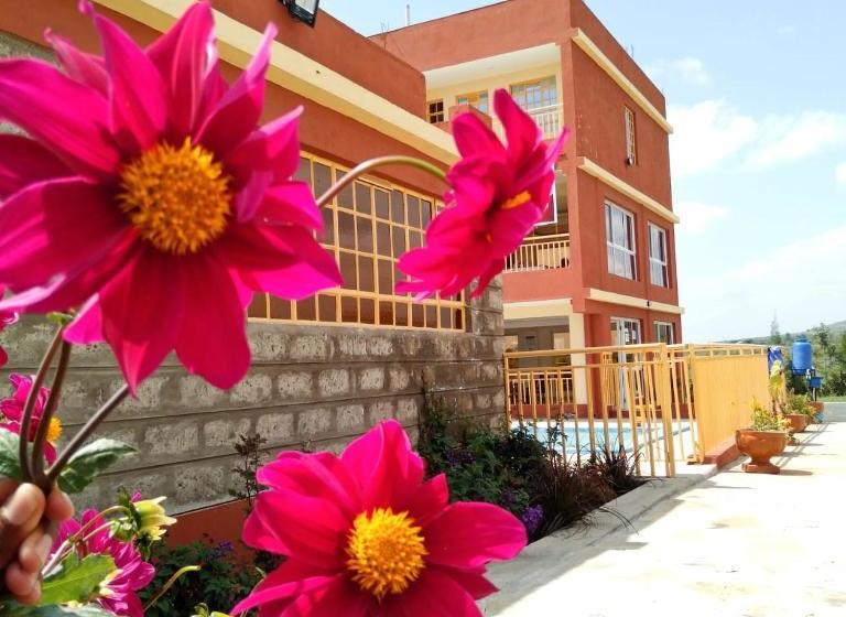 هتل The Lukenya Resort