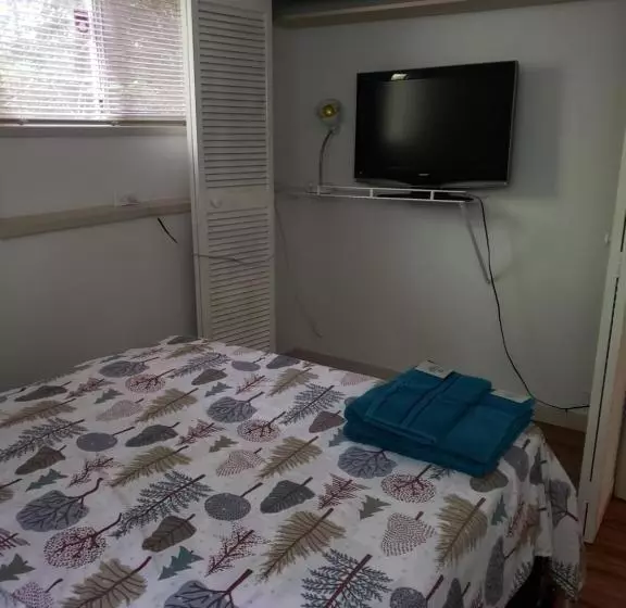 پانسیون Cedar Pond