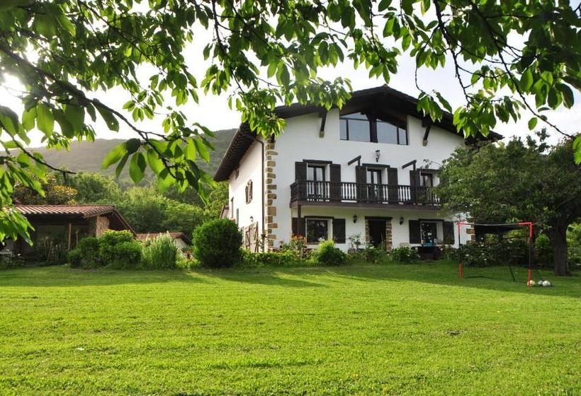 تختخواب و صبحانه Casa Mendilore