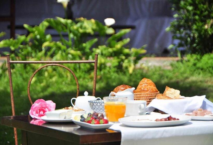 تختخواب و صبحانه Casa Mendilore