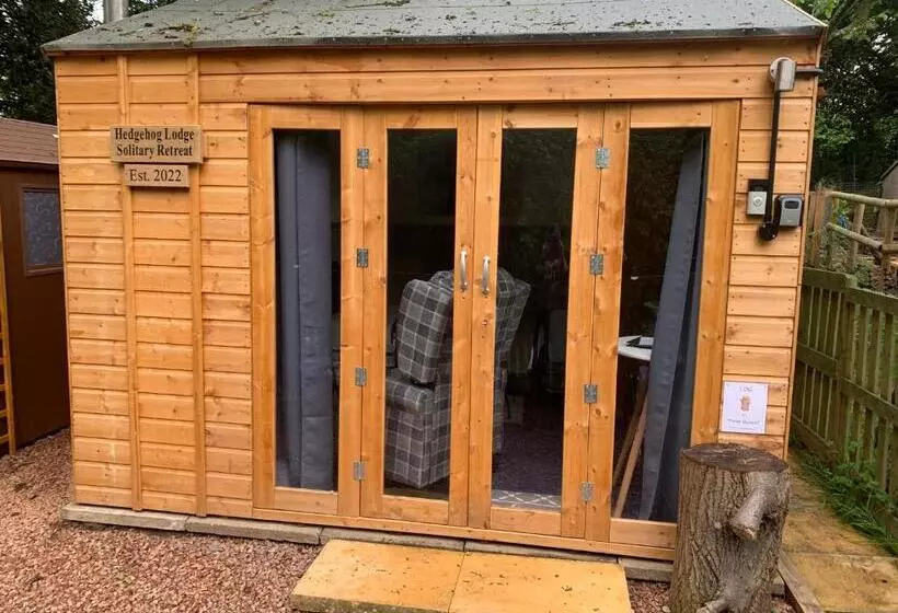 Aamiaismajoitus (B&B) Hedgehog Lodge