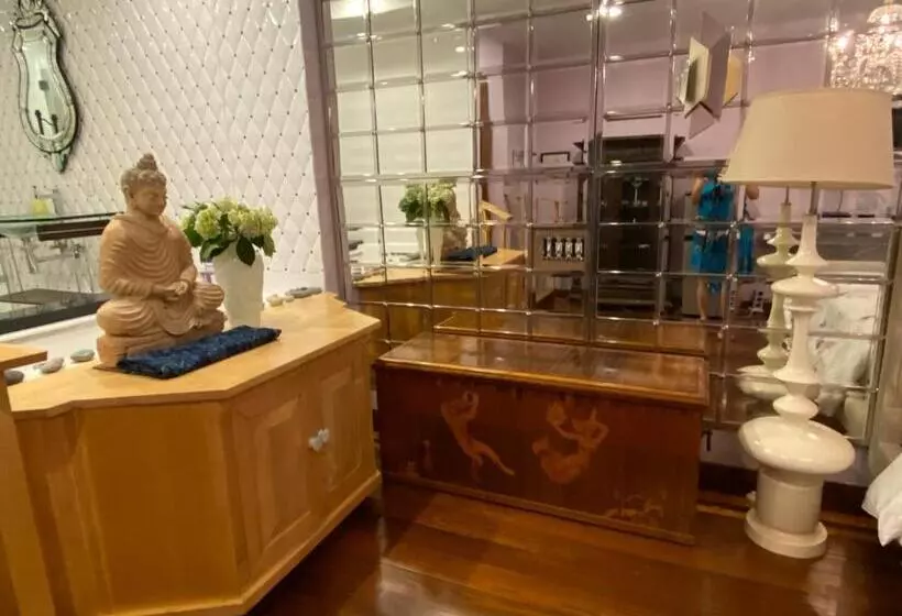 Aamiaismajoitus (B&B) Northern Lights Mansion