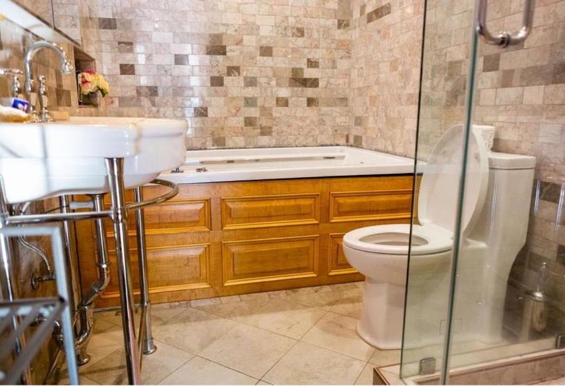 Bed and Breakfast Northern Lights Mansion