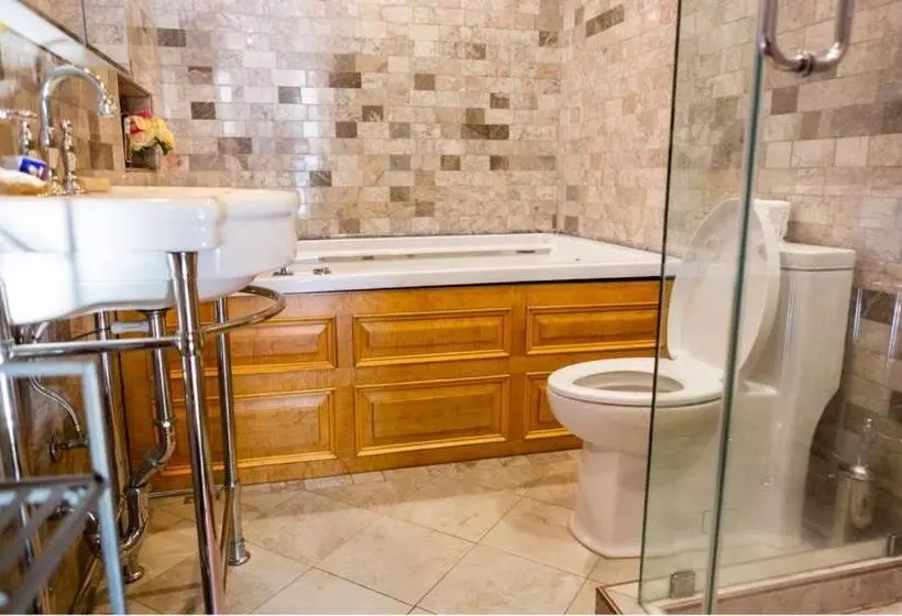 Aamiaismajoitus (B&B) Northern Lights Mansion