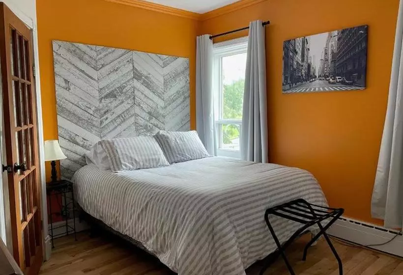 Hotelli Auberge Les Deux Tours