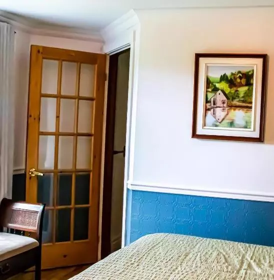 Hotelli Auberge Les Deux Tours