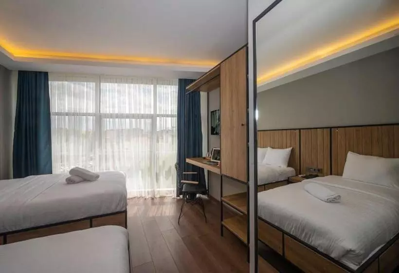 ホテル çorlu Dem