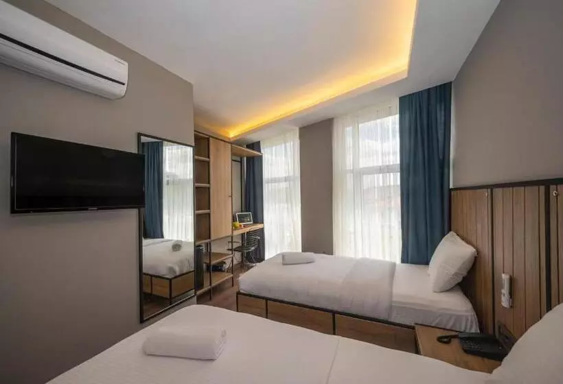 ホテル çorlu Dem