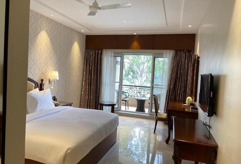 Отель Grand Victoria The Fern Resort & Spa, Panchgani