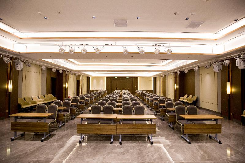 בית מלון כפרי Holiday Inn Express Harbin Exhibition Center By Ihg