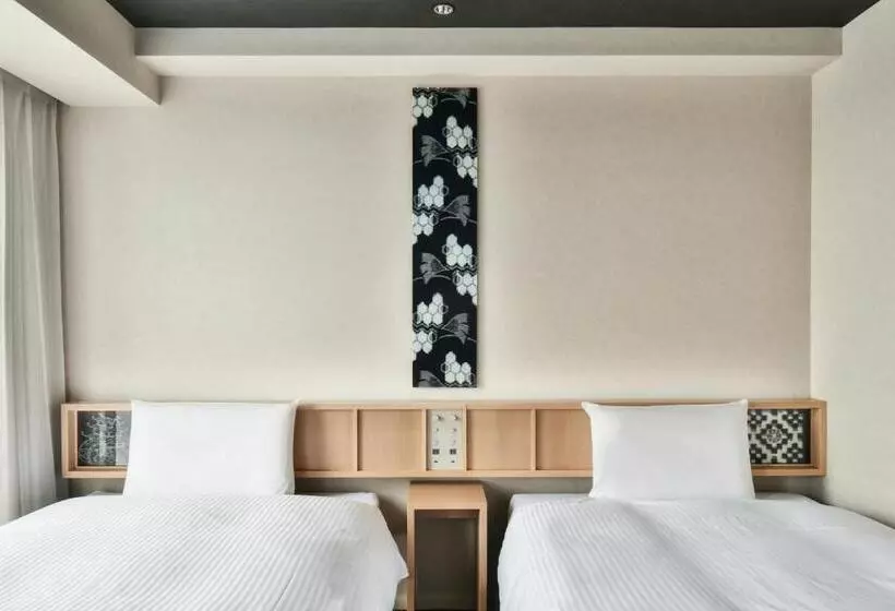 Ref Matsuyama City Station By Vessel Hotels