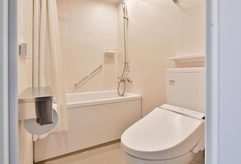 Ref Matsuyama City Station By Vessel Hotels