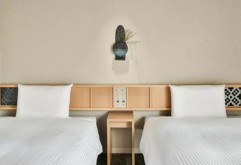 Ref Matsuyama City Station By Vessel Hotels
