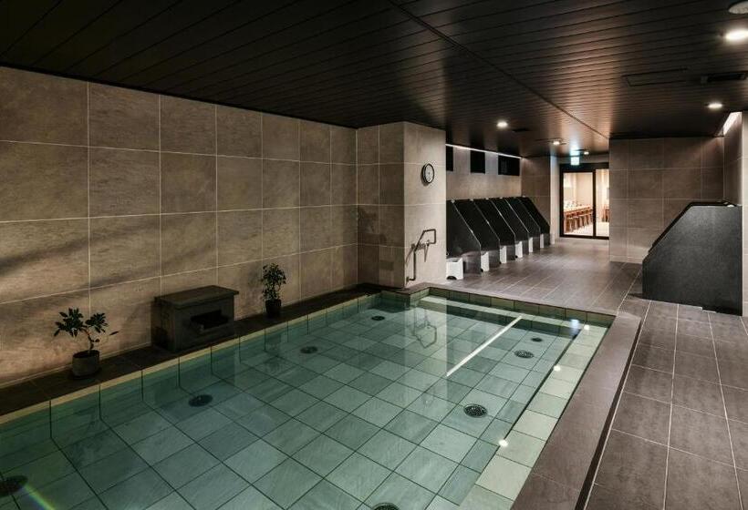 Ref Matsuyama City Station By Vessel Hotels