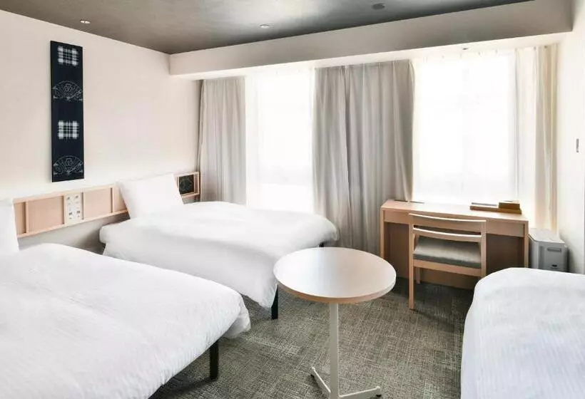 Ref Matsuyama City Station By Vessel Hotels
