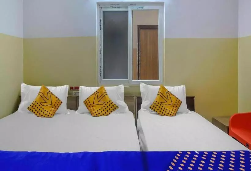 هتل Spot On Mohit Gokul Lodge New Room S Near Snow World