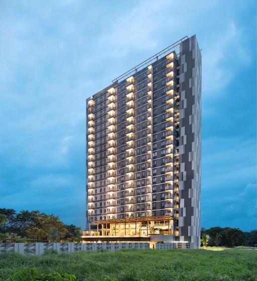 Kawana Golf Residence