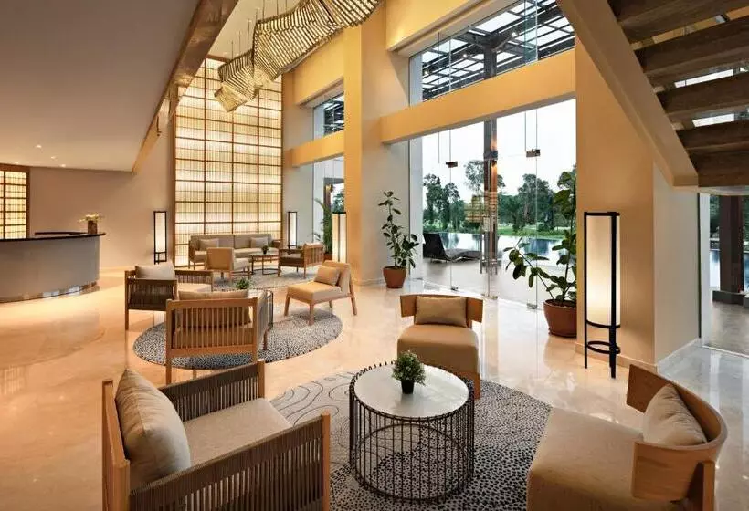 Kawana Golf Residence