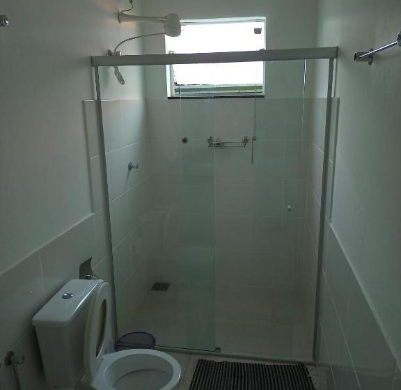 Pensjonat Hospedagem Casa Branca Localizada Em Um Bairro Nobre De Capitólio, Escarpas Do Lago