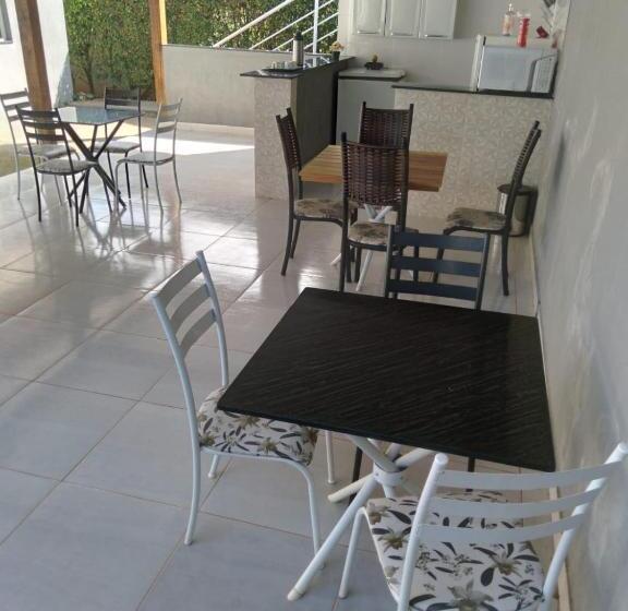 Pensjonat Hospedagem Casa Branca Localizada Em Um Bairro Nobre De Capitólio, Escarpas Do Lago