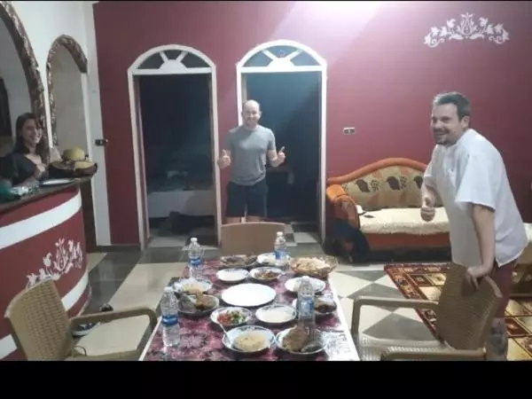 پانسیون Labib Guest House
