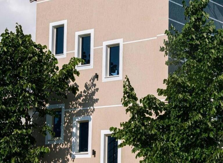 پانسیون Vila Flowers