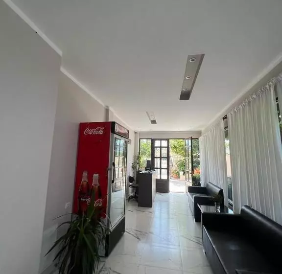 پانسیون Vila Flowers