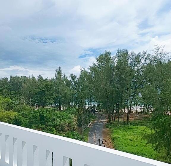 ユースホステル Aromdee At Naithon Beach