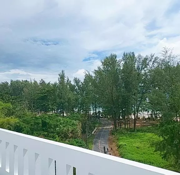 Retkeilymaja Aromdee At Naithon Beach