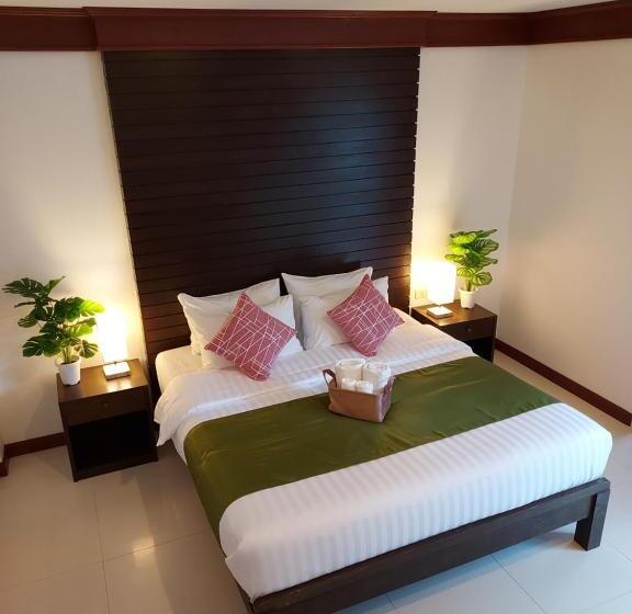 ユースホステル Aromdee At Naithon Beach