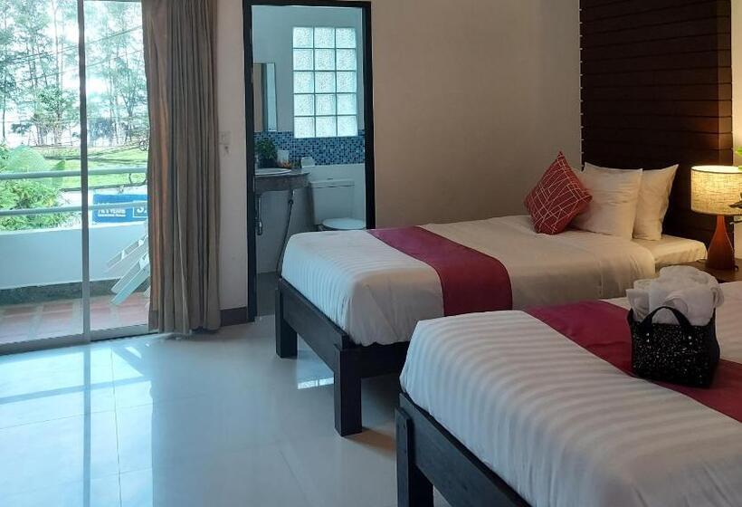 ユースホステル Aromdee At Naithon Beach