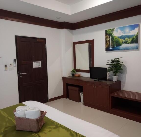 ユースホステル Aromdee At Naithon Beach