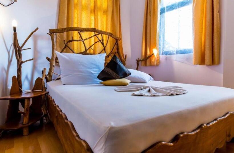 فندق Castelul De Vis