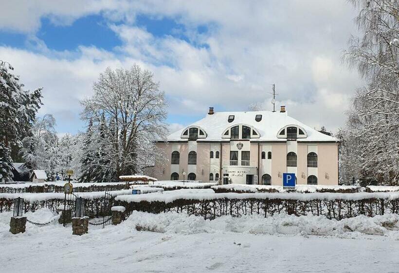 Lesní Hotel Peršlák