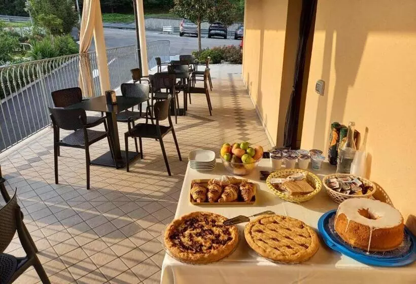 Hotelli Ristorante Villa Terry