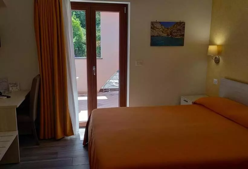 Hotelli Ristorante Villa Terry