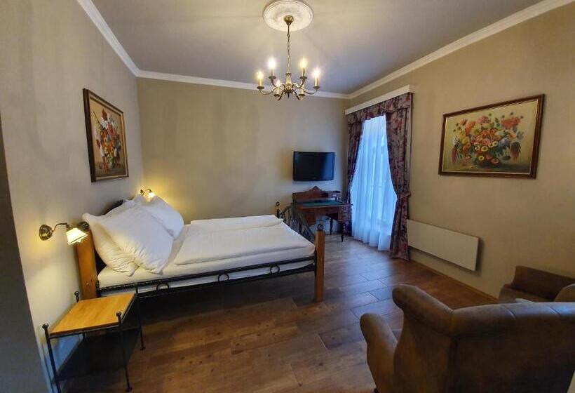 Lesní Hotel Peršlák