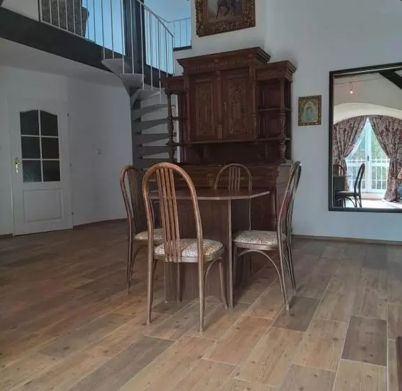 Lesní Hotel Peršlák