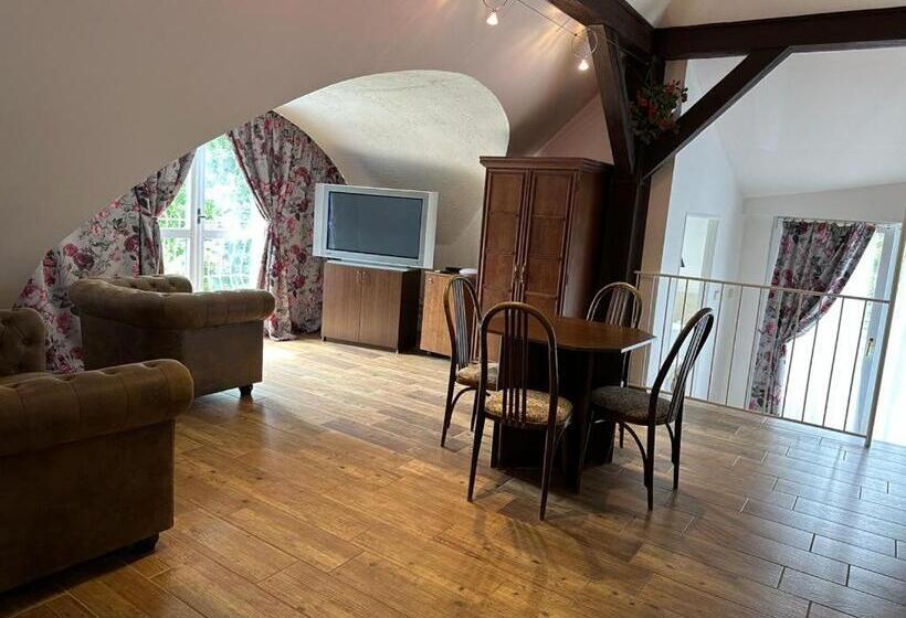 Lesní Hotel Peršlák