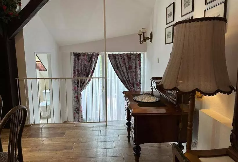 Lesní Hotel Peršlák