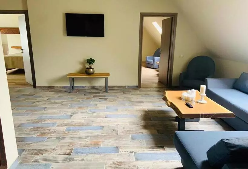 Majatalo Casa Iustin