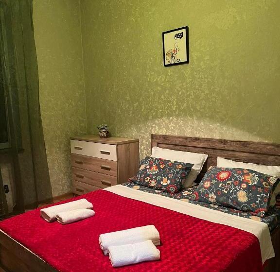 پانسیون Sisi Guest House